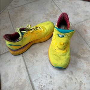 New balance foam running shoes